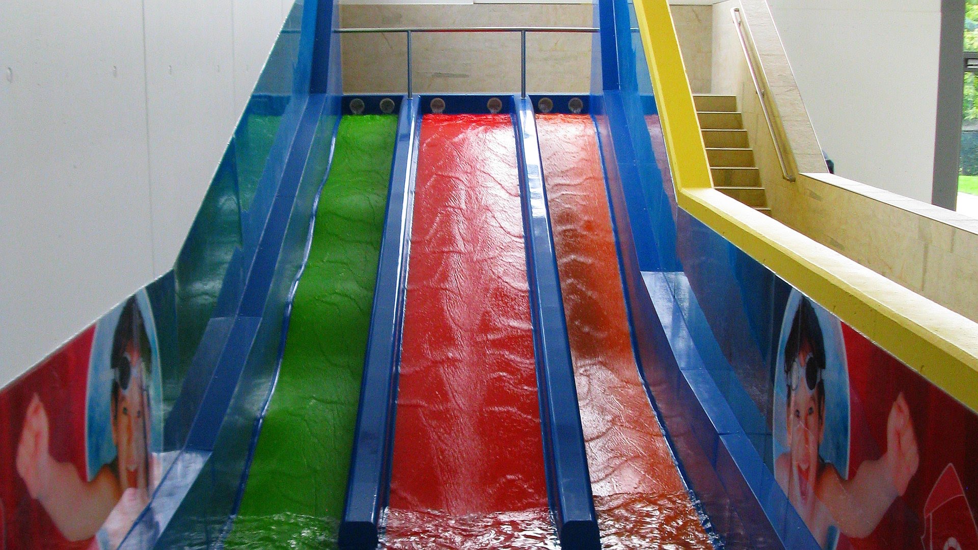 Triple Slide :: dreibahnige Kinder-Rutsche | AquaMagis Plettenberg