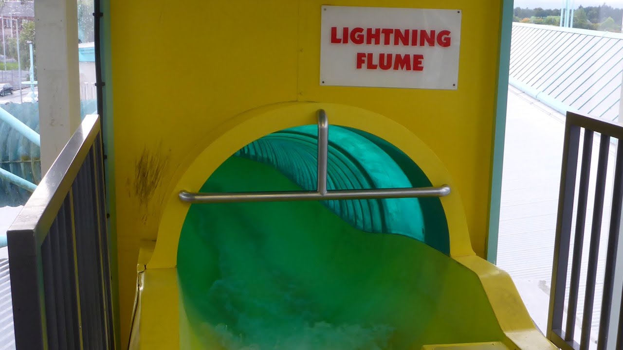 Lightning Flume :: gelbe Riesenrutsche | The Time Capsule Coatbridge