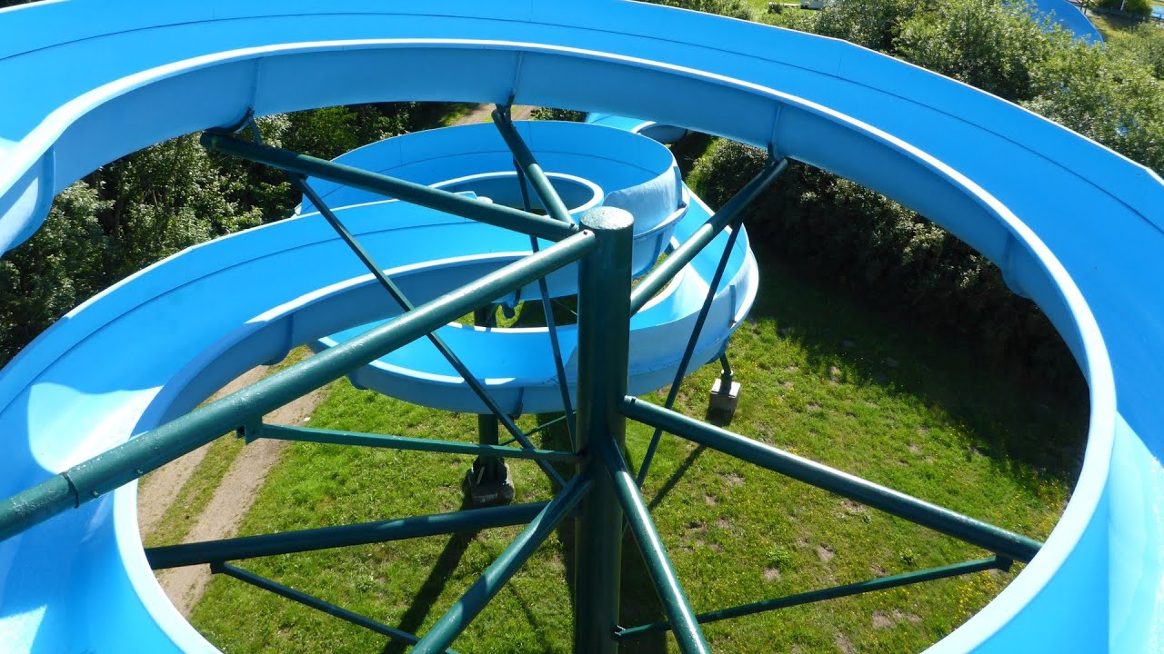 blaue Riesenrutsche "Vattenrutsch" :: schnelle Freirutsche | Tosselilla Sommarland Tomelilla