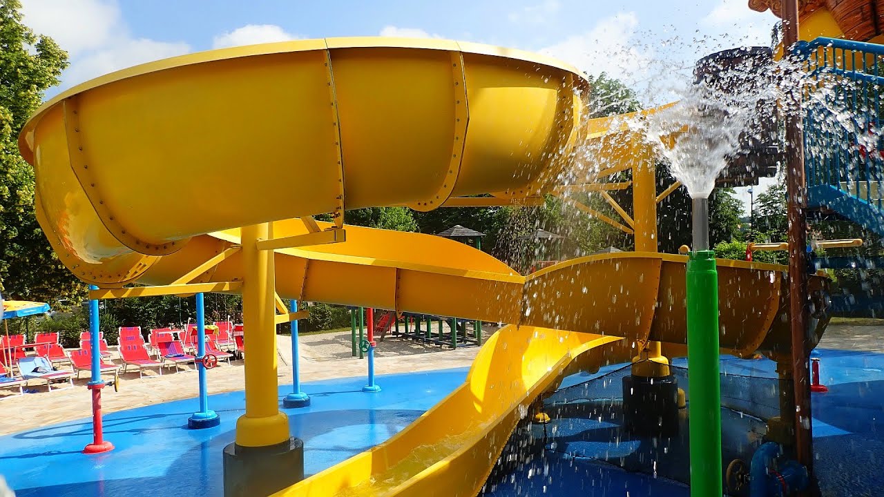 gelbe Riesenrutsche :: Captain Splash Wasserspielhaus | Aquapulco Bad Schallerbach